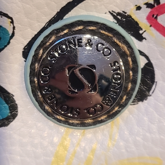 Stone Mountain Co Accessory Purse w/ three pockets , colorful hearts - Picture 6 of 6